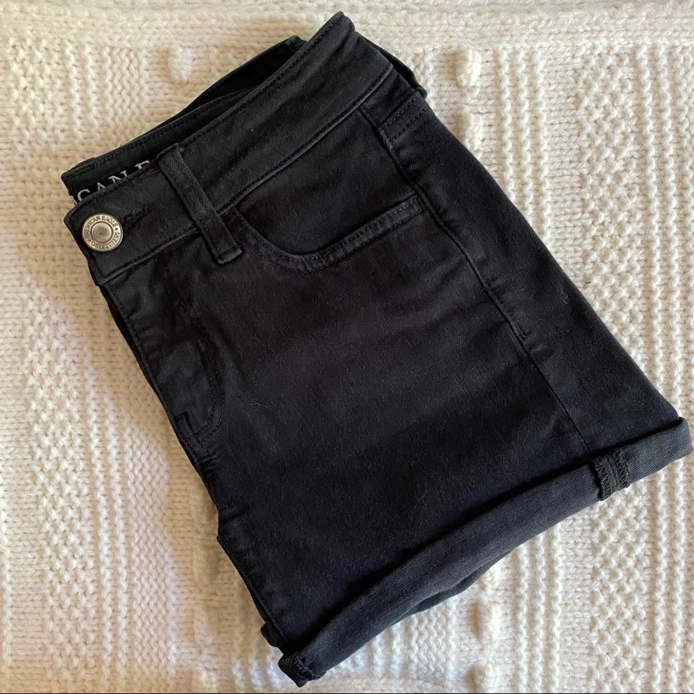 American Eagle Women’s Midi Shorts